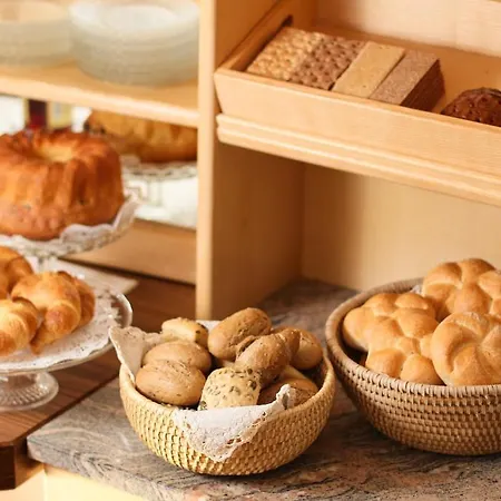 Гостевой дом Garni Haus Sonnblick Бад Кляйнкирххайм